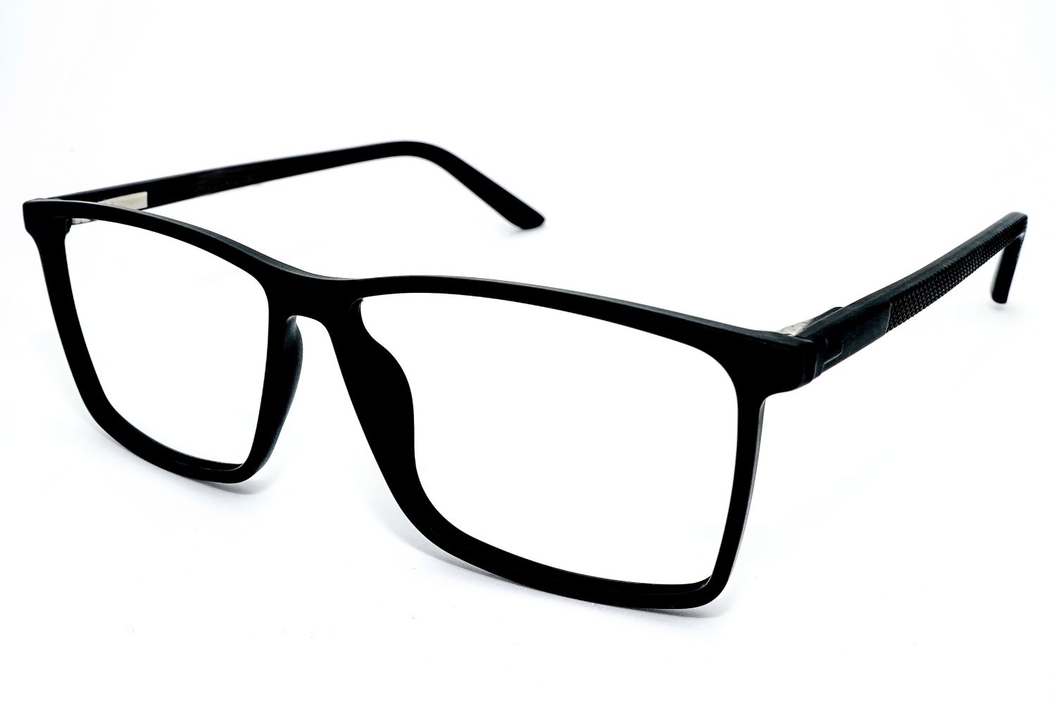 bluwinx_3_ELWOOD_men_black_angledfront_compressed