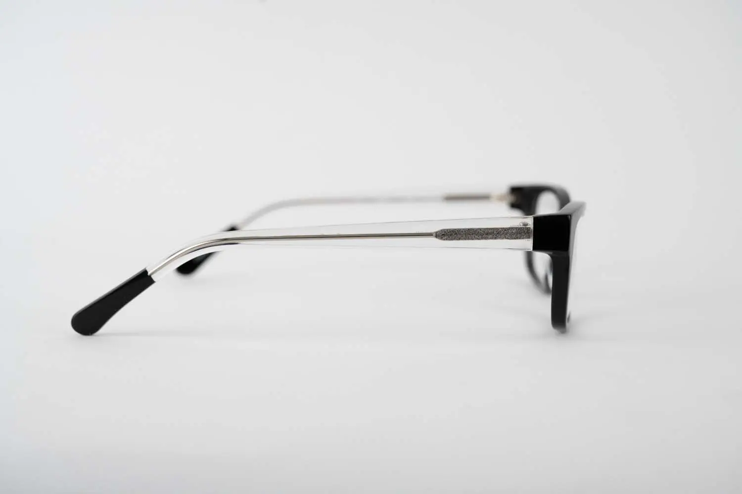 bluwinx_ g523_ brianne_black-small_women_4