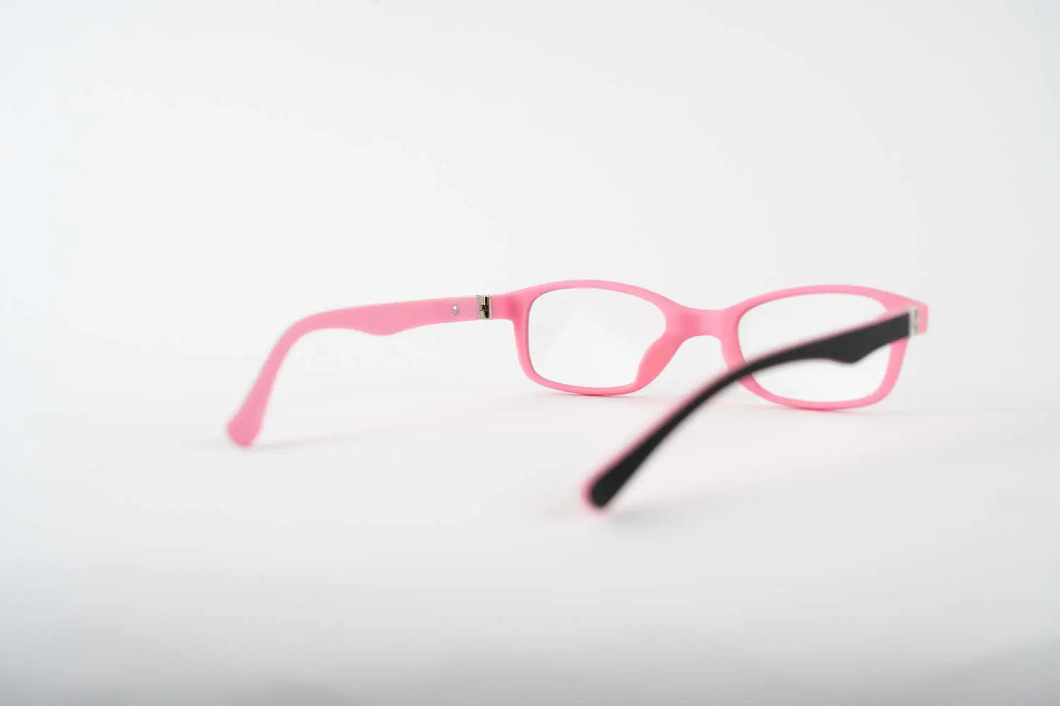 bluwinx_topple_zing_black-pink_1