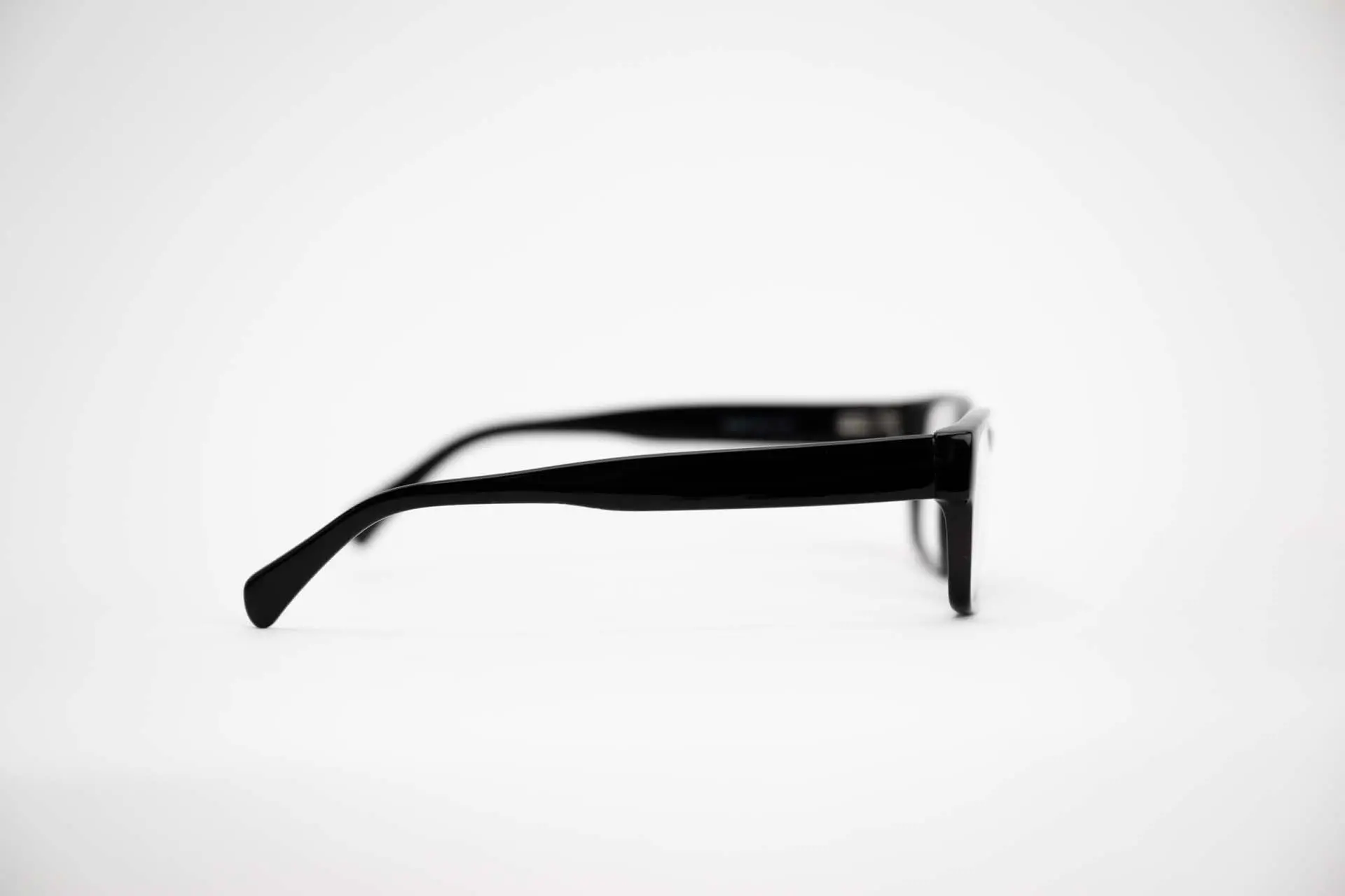 slick_bluwinx__57_17___black___side_